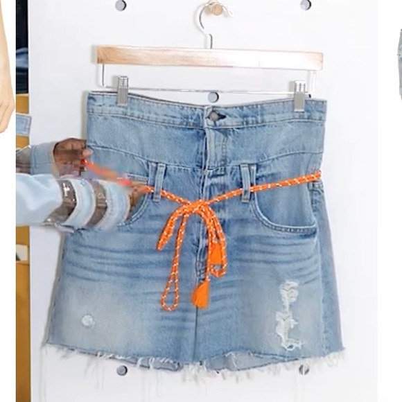 HUDSON JEANS Sloane Foldover Waist Cutoff Denim Shorts in Size 27 - Picture 2 of 4